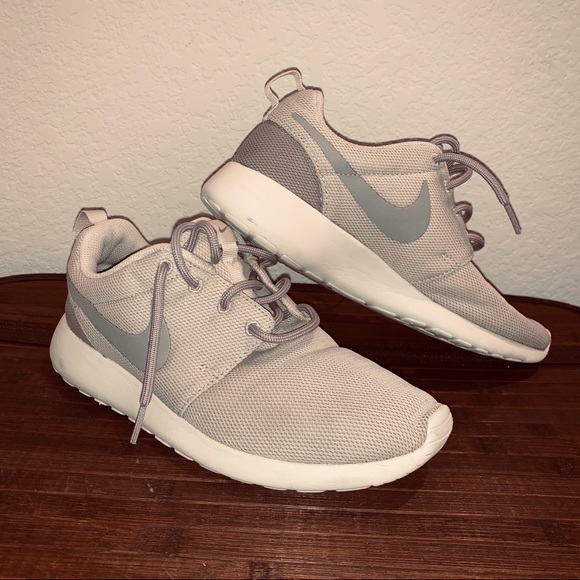 nike roshe 2 white